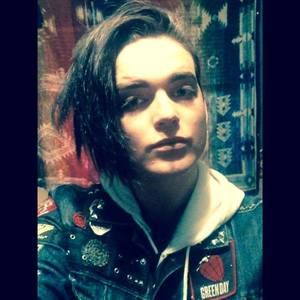 Meet your Posher, Sasha